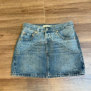 Levi’s Two-Tone Denim Mini Skirt